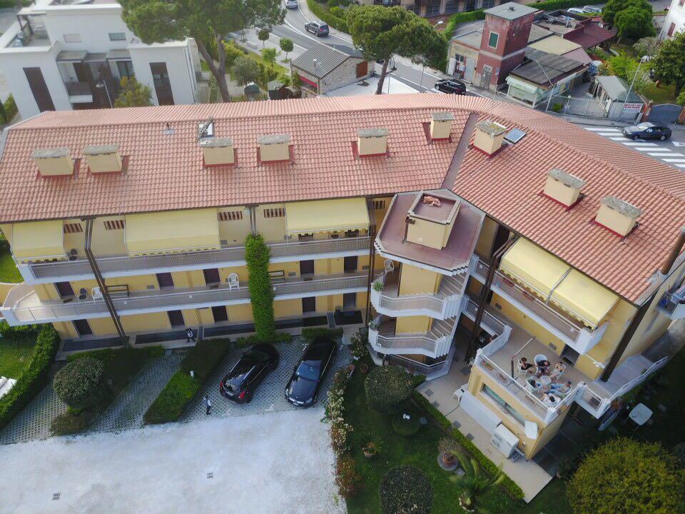 Beverly Park Residence Tirrenia Ngoại thất bức ảnh